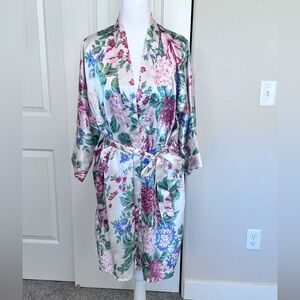 Vintage Jo Intimates Floral Satin Kimono Robe with Belt & secure tie inside